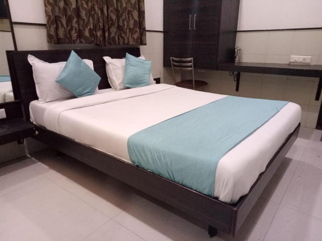 Hotel Sharda 孟买 外观 照片