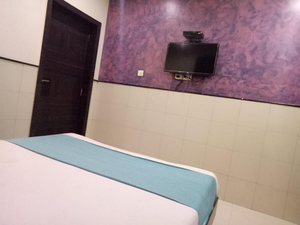 Hotel Sharda 孟买 外观 照片