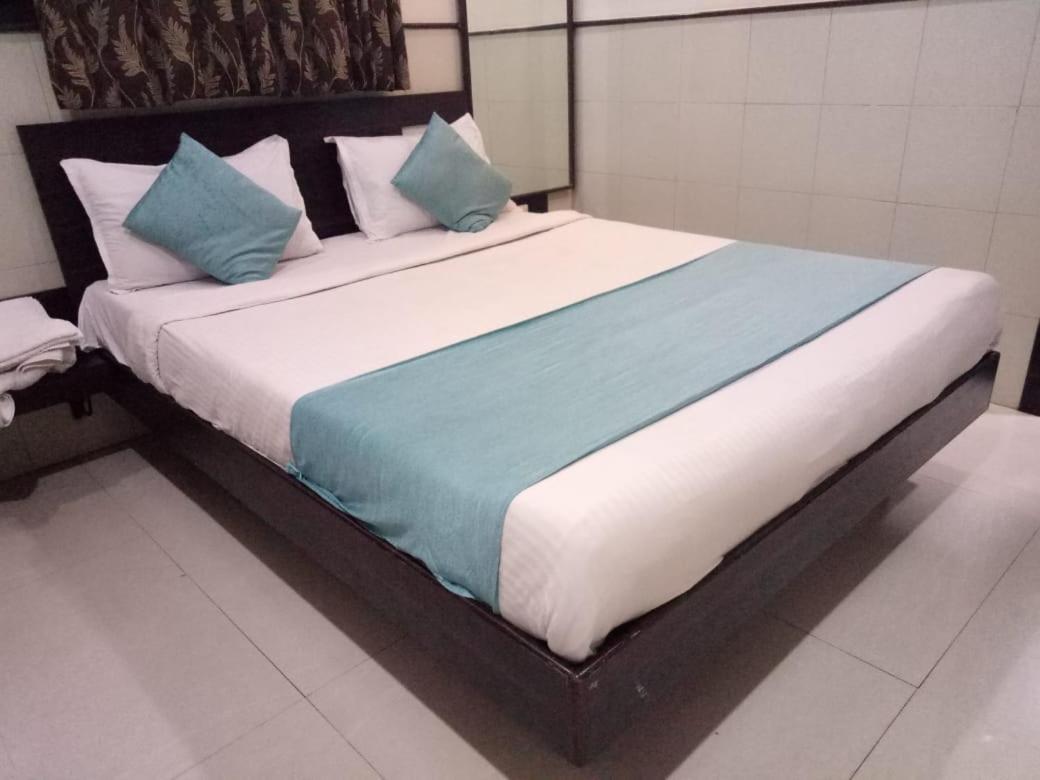 Hotel Sharda 孟买 外观 照片