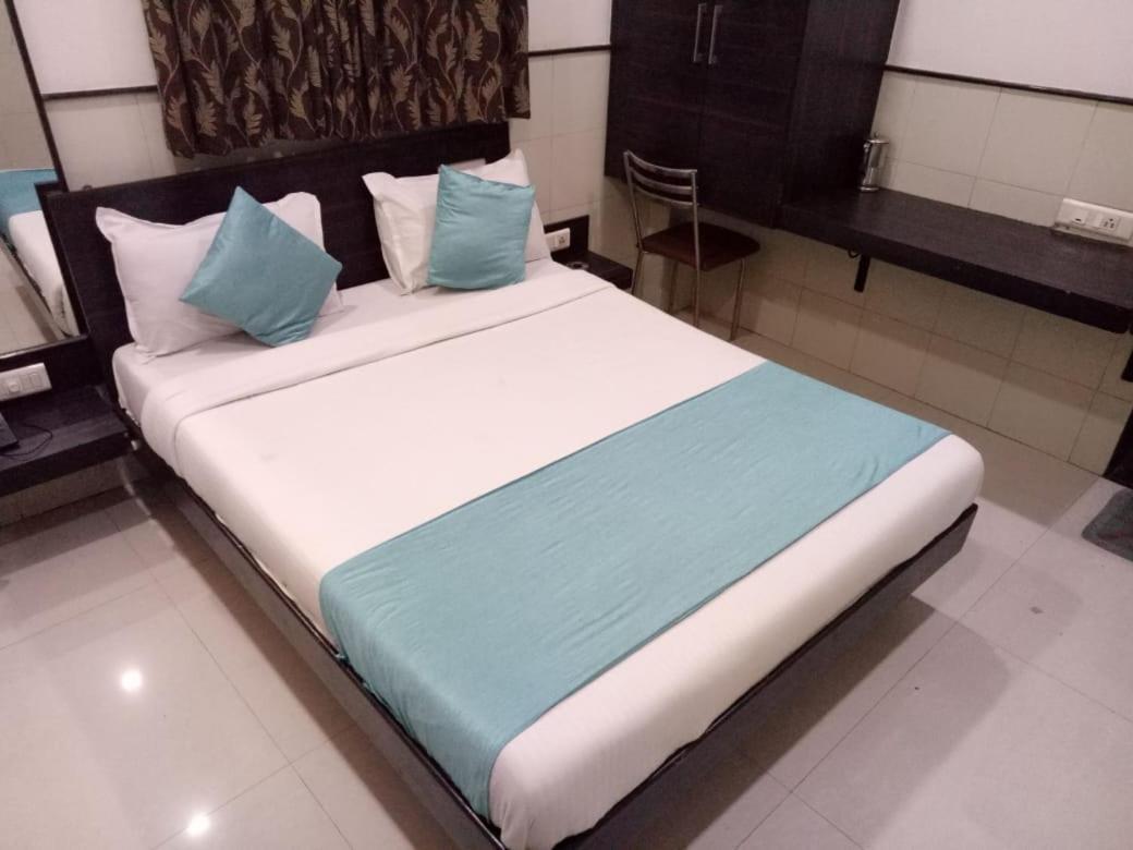 Hotel Sharda 孟买 外观 照片