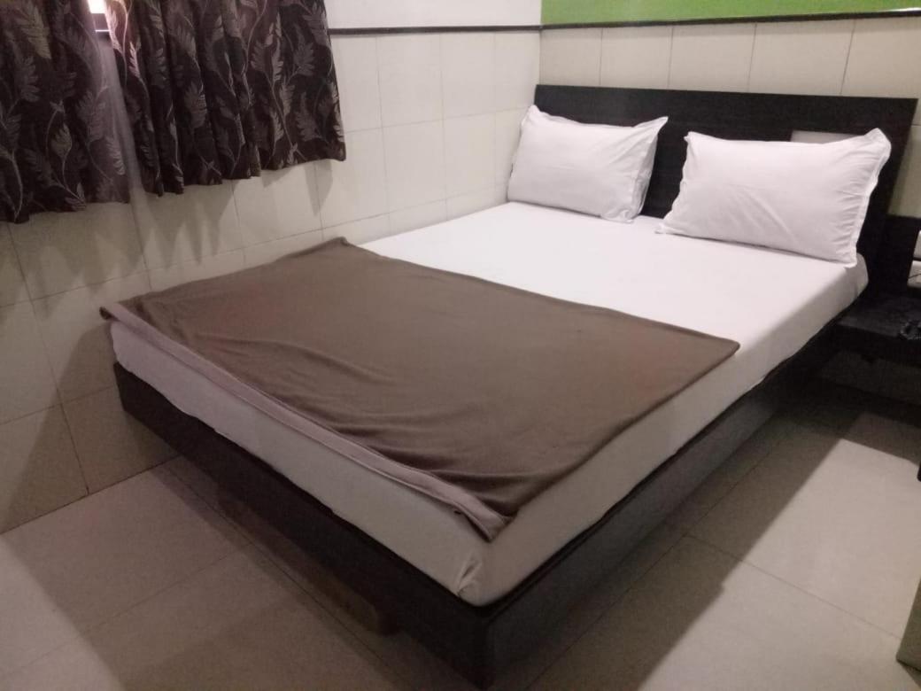 Hotel Sharda 孟买 外观 照片